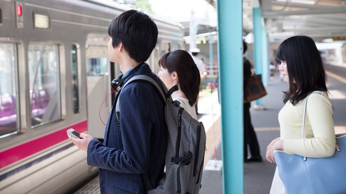 迷惑行為 電車内の背負いリュックよりも デブのが迷惑という声も アラフィー女子中継所