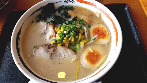 ラーメンショップアジキューミックスラーメン950円
