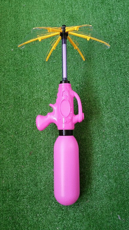 ダイソー2円 娘が買ってきたダイソー0円水鉄砲は ウォーターガン 付 ぴんくぴっぐ備忘録 岩手盛岡生活ブログ ダイソー2円 娘が買ってきたダイソー0円水鉄砲は ウォーターガン 付 ぴんくぴっぐ備忘録 岩手盛岡生活ブログ