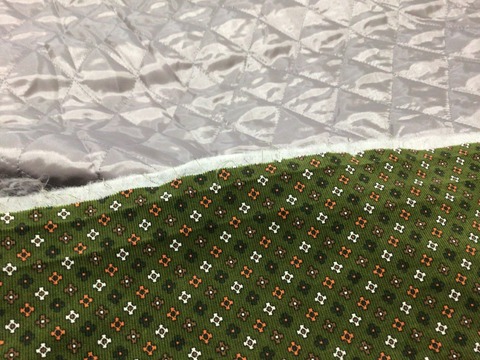 裾
