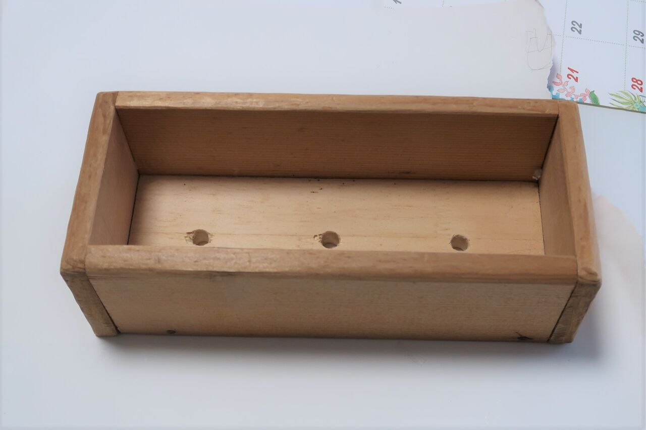 手作りの鉢に多肉の寄せ植えをする ピノ子の庭