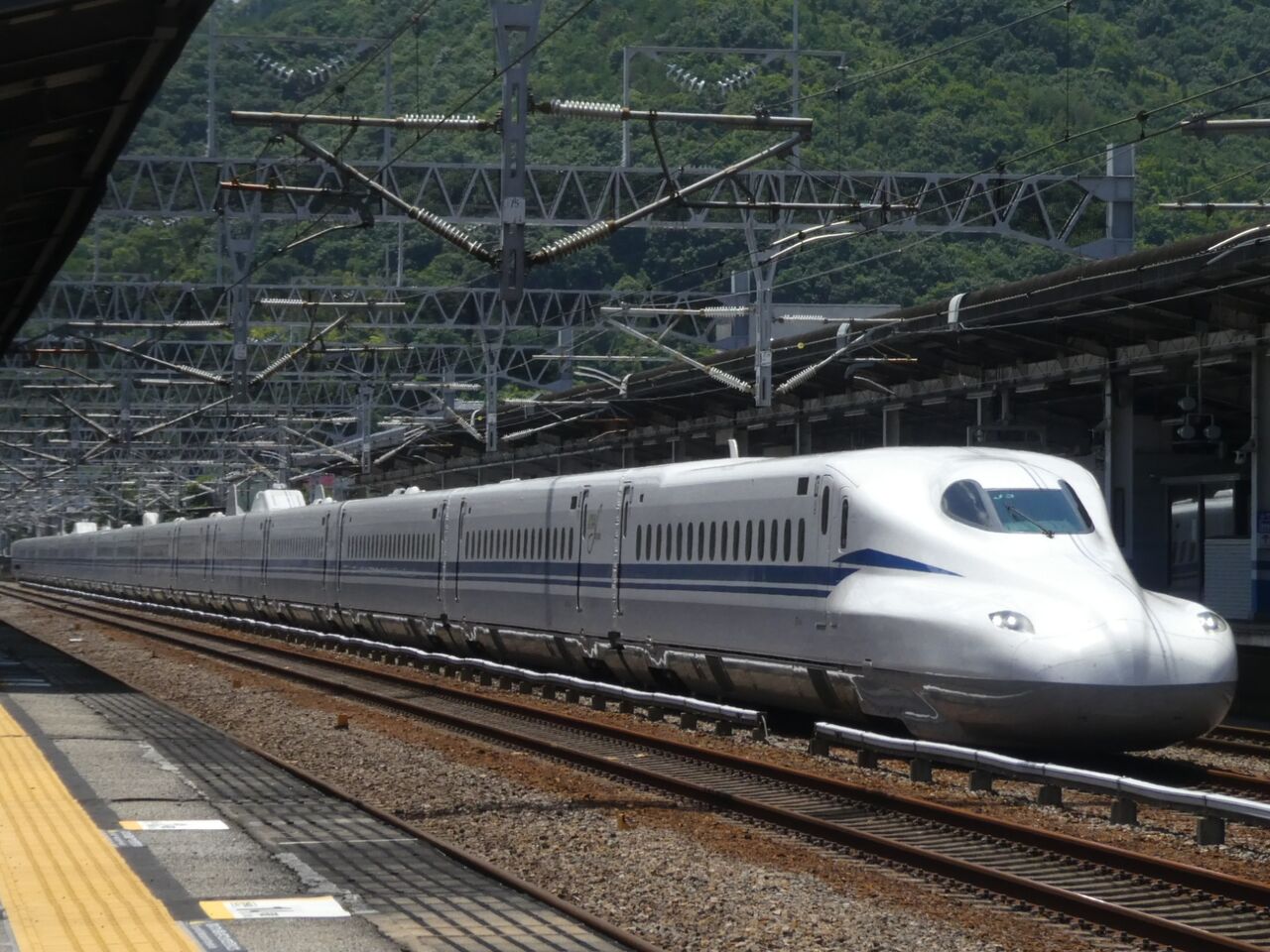 N700s様 のぞみ26号N700S山陽上り初便 (2020/7/1) : ぴのってぃのコンデジ旅記録