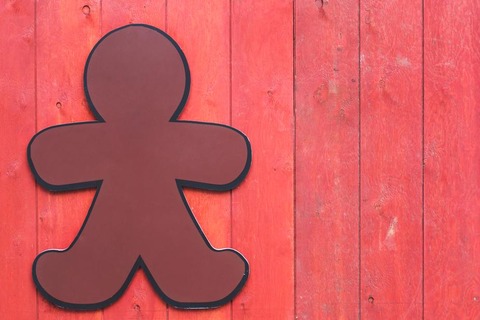 wood-gingerbread-man-sign_925x