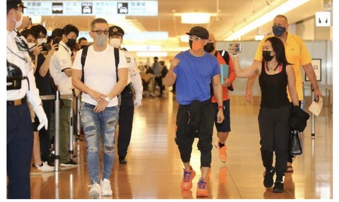 6D99A2FF-D2F9-4423-9C86-FD47DA0A36D2