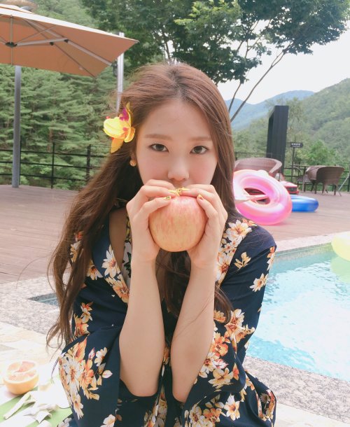 Oh My Girl ジホ Jiho 画像2 キラキラ Oh My Girl ジホ Jiho 画像2 キラキラ