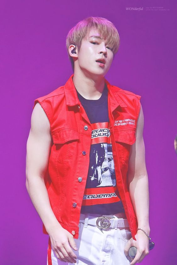 sf9 ステッカー　ダウォン hqdefault.jpg