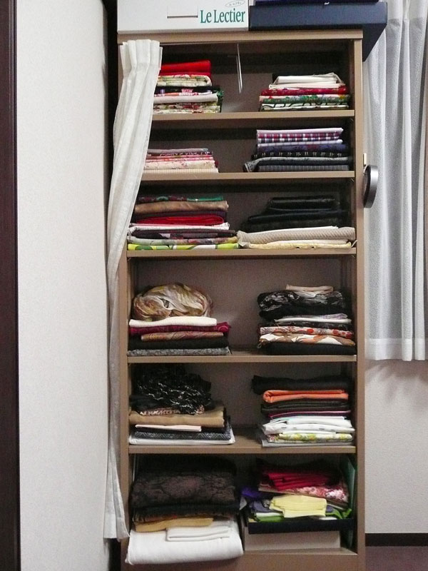 ミシン部屋ツアー その2 プカプカドラゴン 趣味の日常