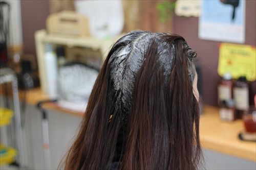 ストレート 縮毛矯正 とヘアカラーを同時に 岩国市の美容院 Hair Make Place