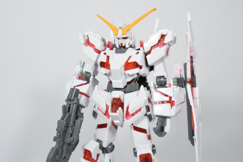 HGUC ユニコーンガンダム デストロイモード (バストアップ上半身)
