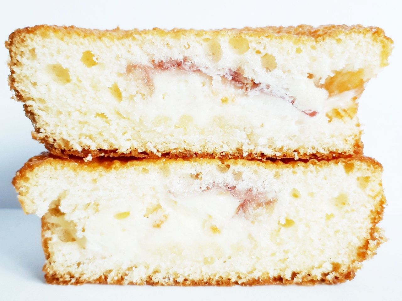 ロッテ カスタードケーキ ベリーと生クリームのパンケーキ仕立て パン食べたよ