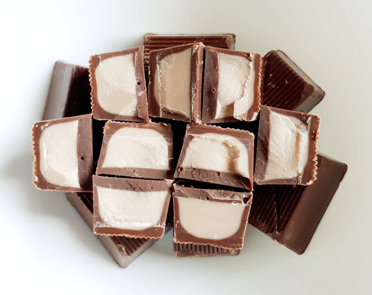 フルタ 生クリームチョコラムレーズン パン食べたよ フルタ 生クリームチョコラムレーズン パン食べたよ