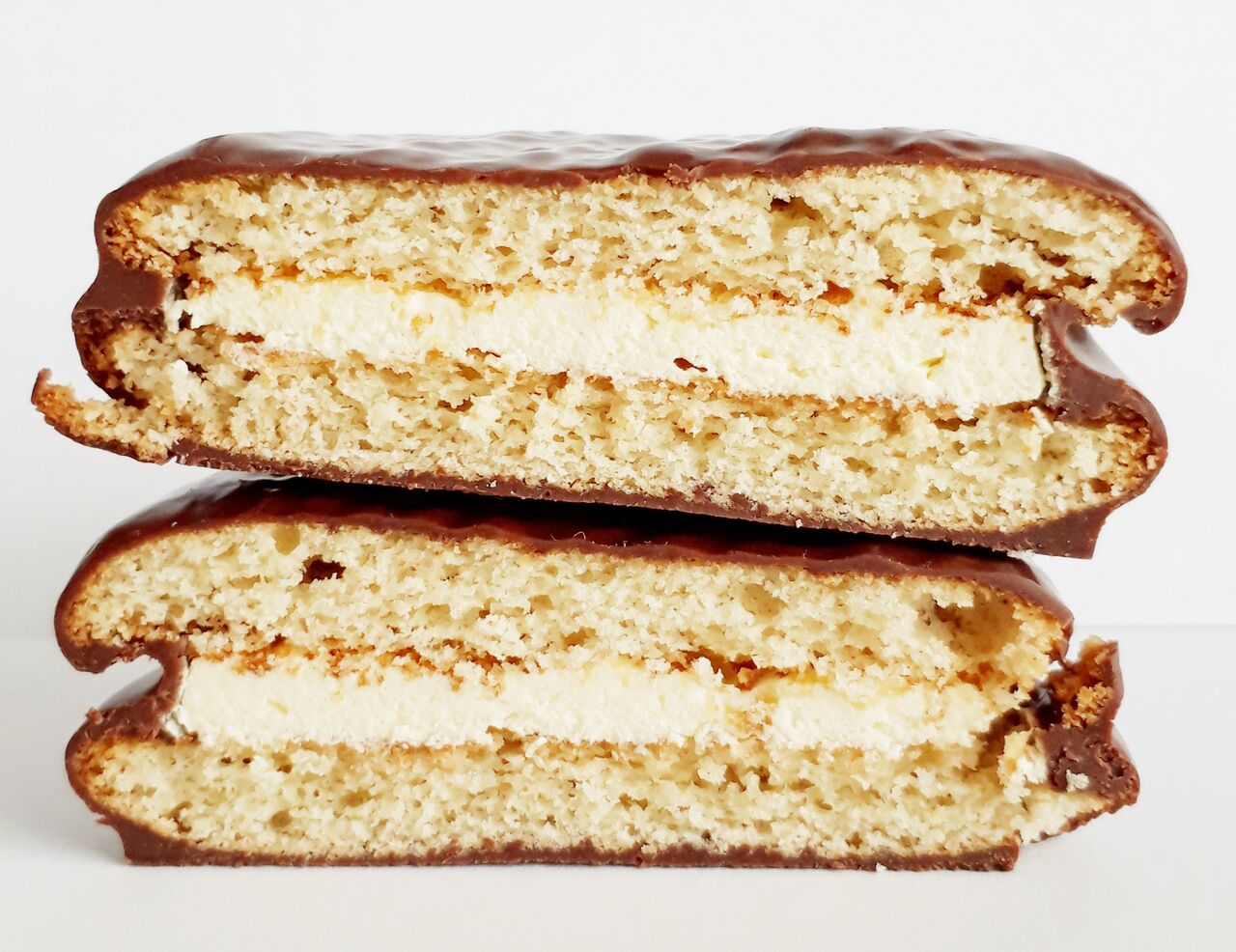 ロッテ チョコパイ レモンとカスタードクリームのプチシューケーキ パン食べたよ