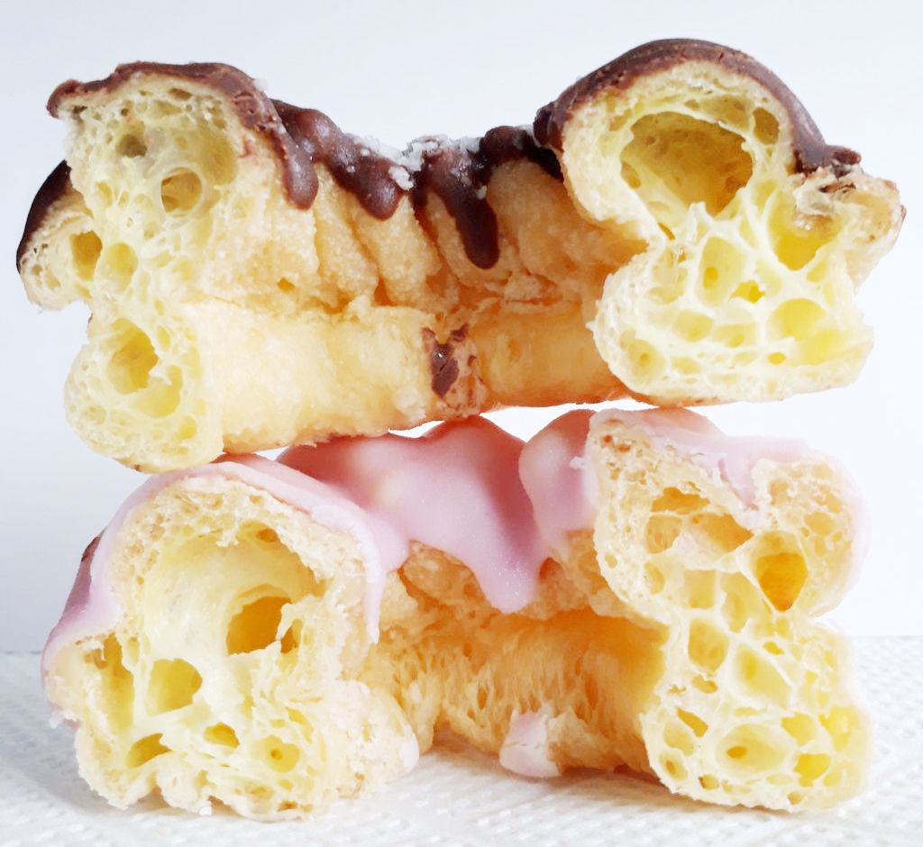 ヤマザキ フレンチクルーラー いちご チョコ パン食べたよ ヤマザキ フレンチクルーラー いちご チョコ パン食べたよ