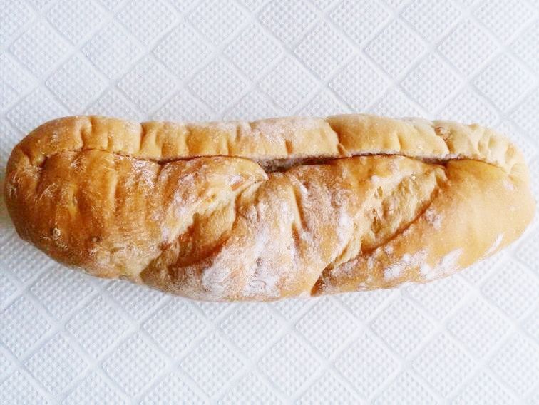 ヤマザキ 3種のナッツのフランスパン 生キャラメルクリーム パン食べたよ ヤマザキ 3種のナッツのフランスパン 生キャラメルクリーム パン食べたよ