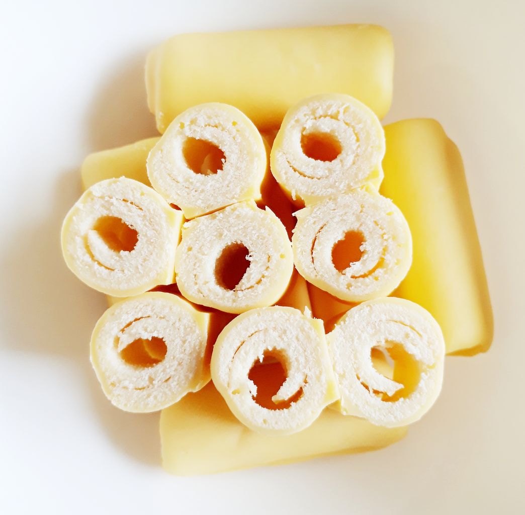 ブルボン ミニバームロールバナナクリーム パン食べたよ ブルボン ミニバームロールバナナクリーム パン食べたよ