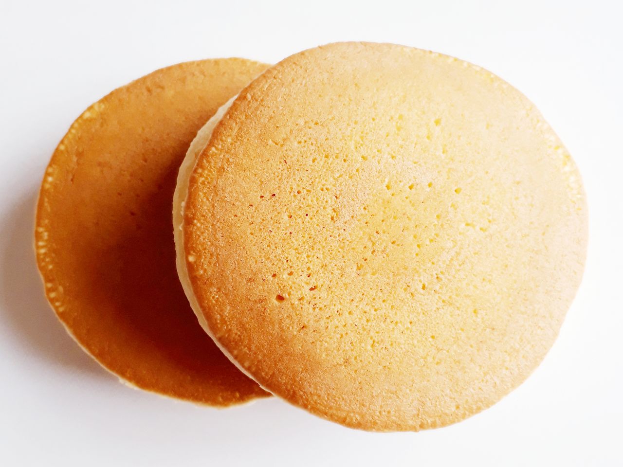ヤマザキ ホットケーキサンド キャラメルソース ホイップ パン食べたよ