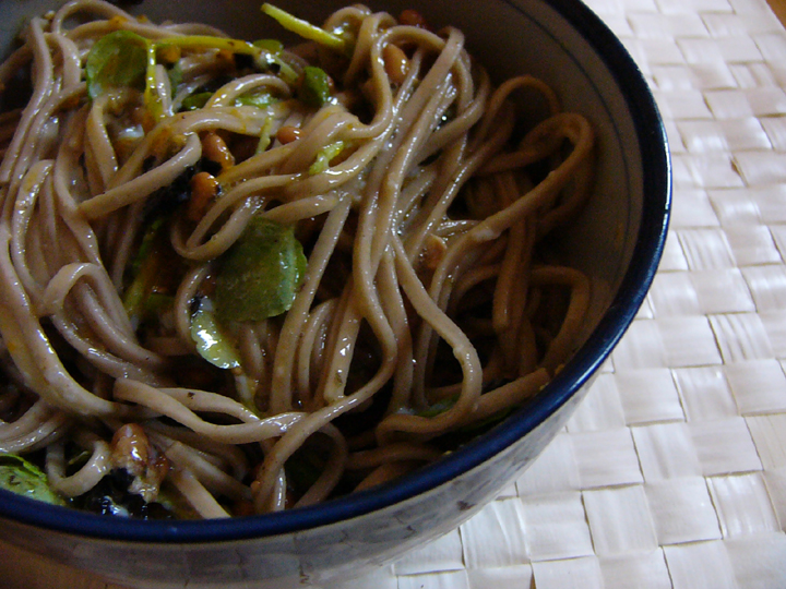 大葉 間引き菜で蕎麦を プランターマニアックス