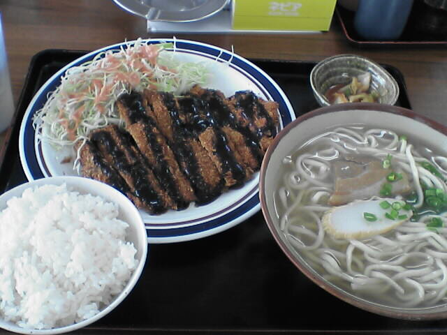 みはま食堂 地元ご用達 また行きたくなる沖縄の食堂 みはま食堂 地元ご用達 また行きたくなる沖縄の食堂