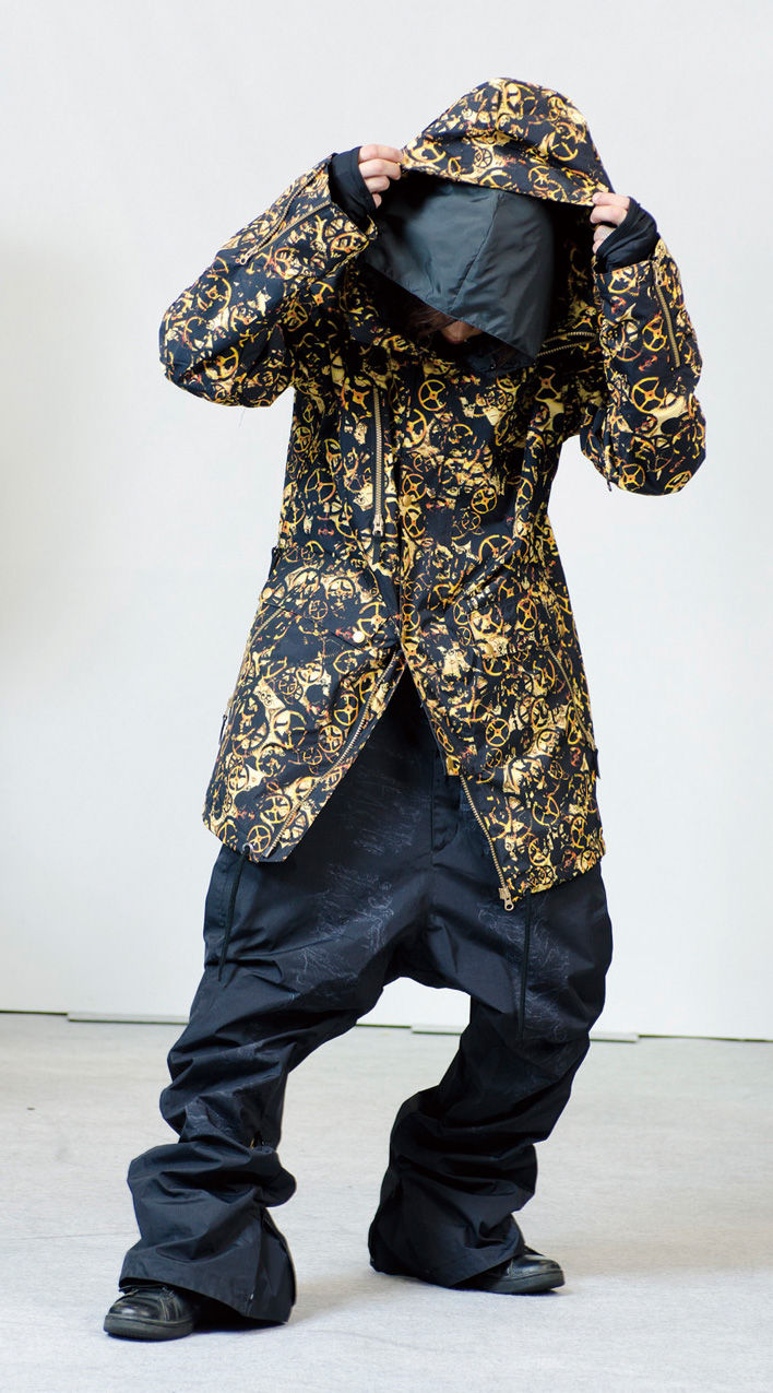 GUSH スノーボードウエア　上下　L コア　レア　コマンドナイン GUSH スノーボードウエア 上下 L コア レア コマンドナイン command9