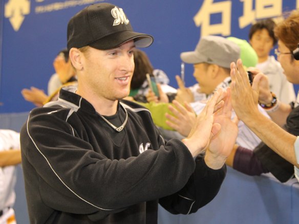 朗報 グライシンガー ロッテは最高 ガムがうまいわ 野球猫びいき