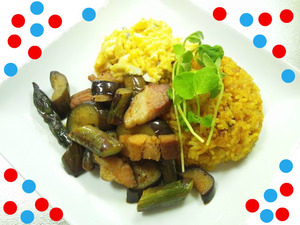 アスパラベーコン&ドライカレーとブルーチーズエッグ★