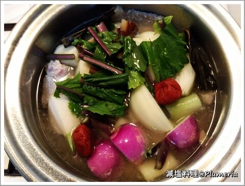 塩麹豚と根菜の塩麹鍋 (鍋)