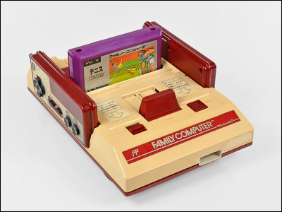 famicom_teardown03_m