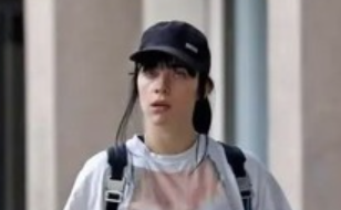 海外の陽キャ女子が着てる服、さすがにヤバすぎるwwwwwwww