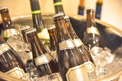 上司「生ビールひとつ！」ワイ「ブフッww」上司「？」ワイ「瓶ビールひとつ！」