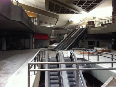 abandoned_malls_12
