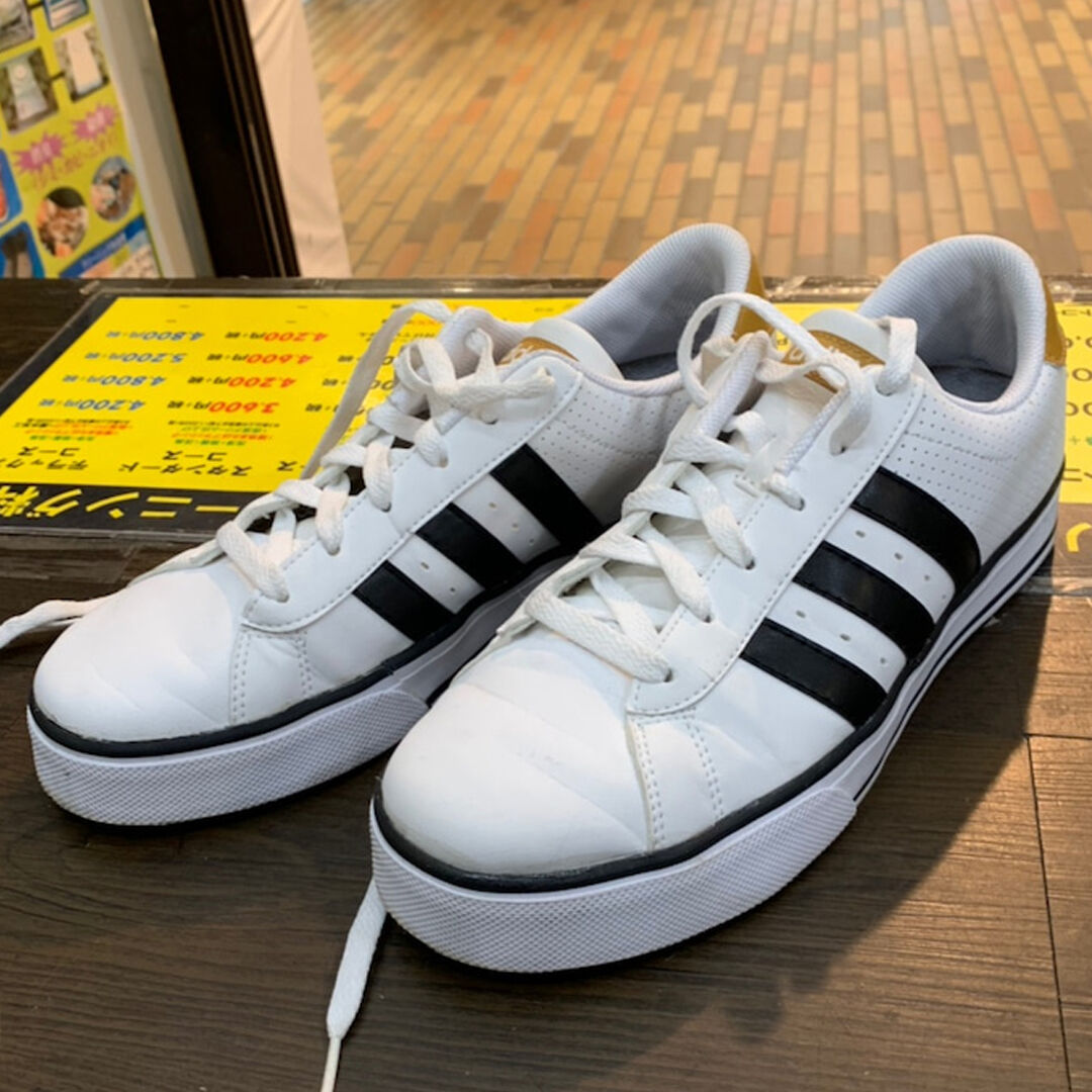 Adidasアディダススニーカー修理なら東灘区住吉の靴修理合鍵作製時計の電池交換のお店 プラスワンコープこうべ住吉シーア店コープこうべシーア3f 東灘区 Jr住吉駅 靴修理 合鍵作製 時計電池交換 かばん修理 ジュエリー修理 くつかばんクリーニング コープこうべ シーア Adidasアディダススニーカー修理なら東灘区住吉の靴修理合鍵作製時計の電池交換のお店 プラスワンコープこうべ住吉シーア店コープこうべシーア3f 東灘区 Jr住吉駅 靴修理 合鍵作製 時計電池交換 かばん修理 ジュエリー修理 くつかばんクリーニング コープこうべ シーア