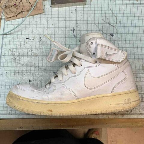 スニーカー修理 NIKE ナイキ エアフォース1 オールソール