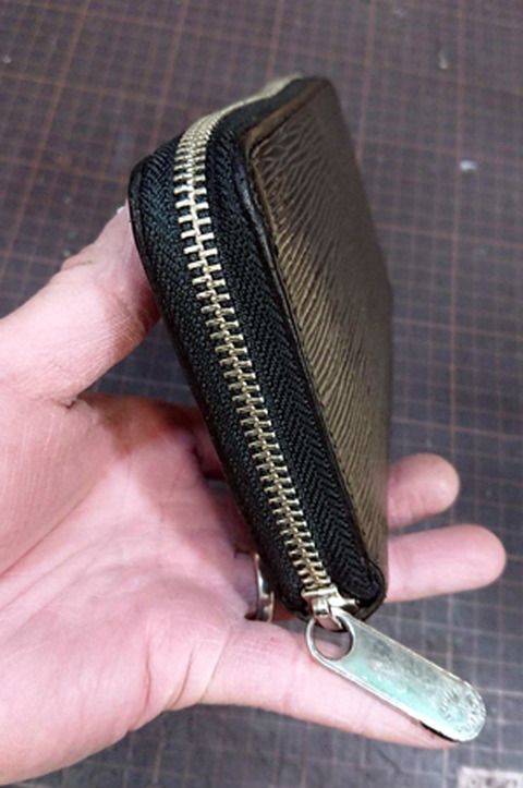 ルイヴィトン 財布修理 ファスナー交換6