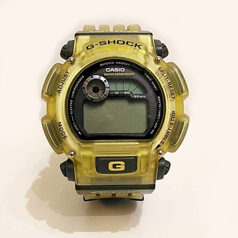 時計の電池交換G-SHOCK