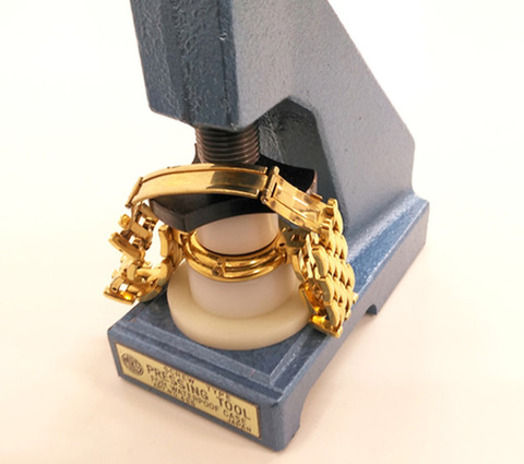 時計の電池交換880円~5