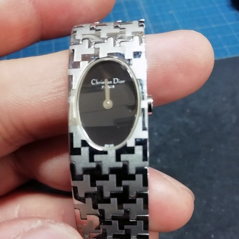 Christian Dior クリスチャンディオール 時計の電池交換2