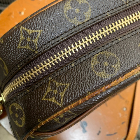 ルイヴィトンショルダーバックのファスナー交換2