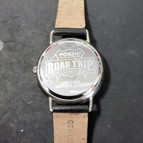 フォッシル FOSSIL 腕時計 電池交換2