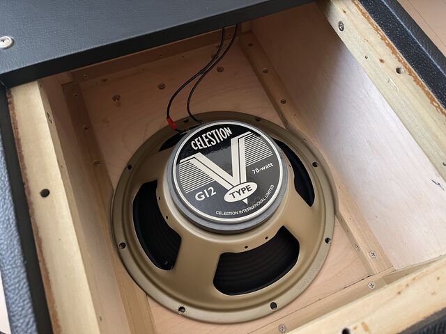 ☆8インチのVintage8は、12インチのVintage30のような音が鳴るのか