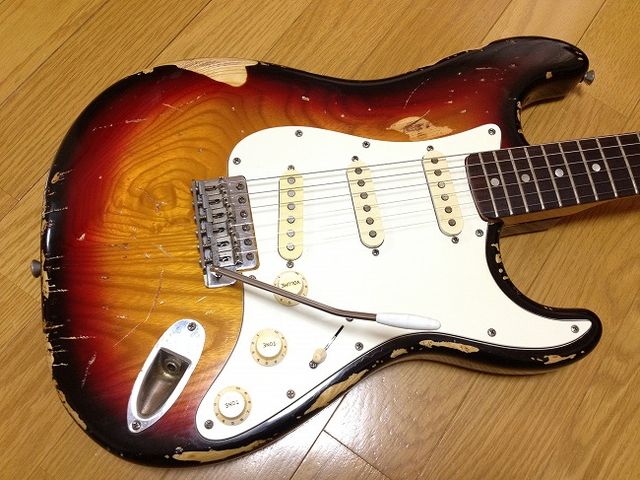 ☆謎ストラト(コピー)のレリック加工 その5 : ジナパパ一家の ☆謎ストラト(コピー)のレリック加工 その5 : ジナパパ一家の
