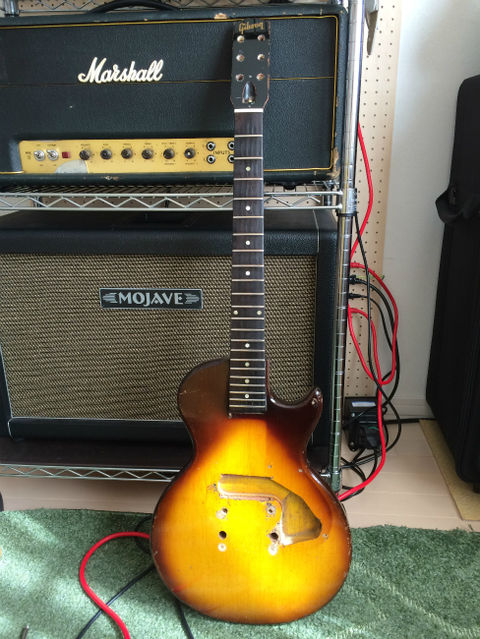 ☆盗まれたGibson Melody Makerの写真です。 : ジナパパ一家の何てこと