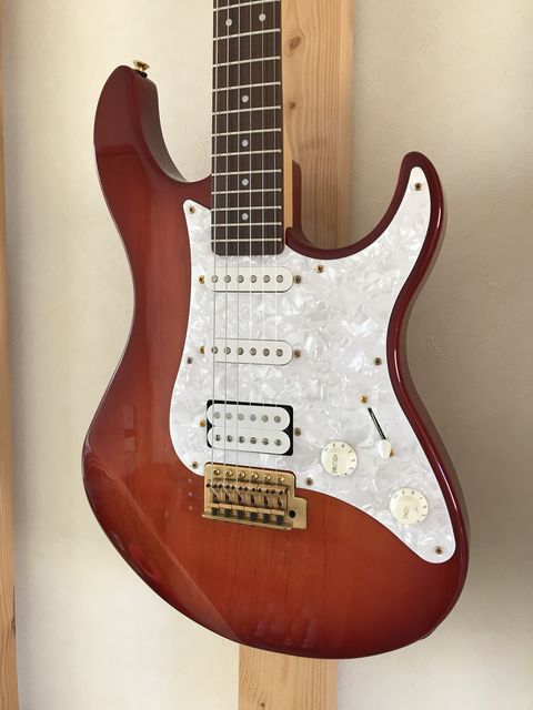☆2本目のYAMAHA Pacifica PAC312! : ジナパパ一家の何てこと ☆2本目のYAMAHA Pacifica PAC312! : ジナパパ一家の何てこと