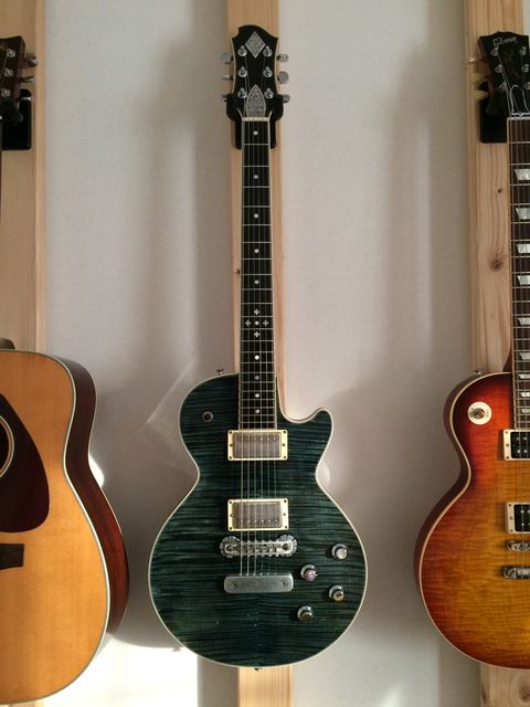 ZEMAITIS レスポールベース ☆もうひとつのZemaitisストーリー : ジナパパ一家の何てこと