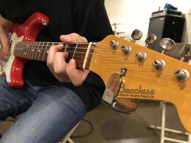 ☆Fender Master Built と Suhr ML Classic : ジナパパ一家の何