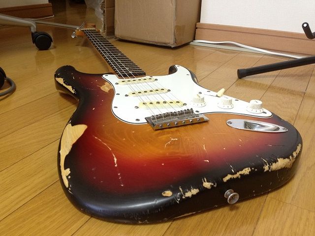謎ストラト コピー のレリック加工 その1 ジナパパ一家の何てことない日常 謎ストラト コピー のレリック加工 その1 ジナパパ一家の何てことない日常
