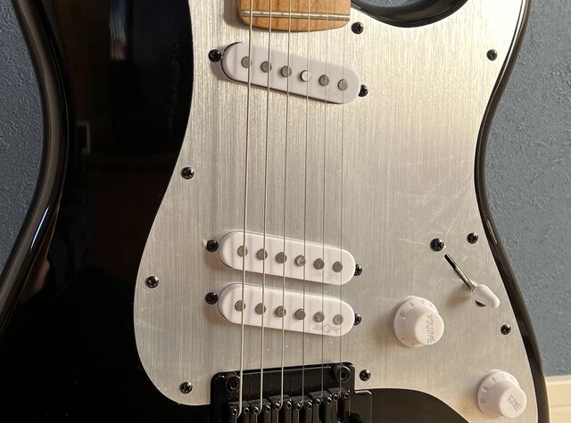 ストラト Fender Vintera II '60s Stratocaster Olympic White エレキ