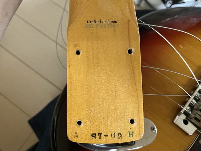 ☆Fender Japan。フジゲン製?ダイナ楽器製?木部だけトーカイ ☆Fender Japan。フジゲン製?ダイナ楽器製?木部だけトーカイ