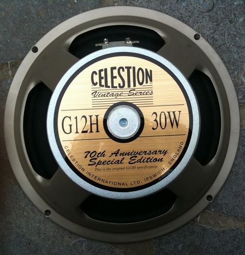 CELESTION AVC301 2台 セレッション CELESTION ( セレッション ) Vintage 30 8Ω ギターアンプ用スピーカー