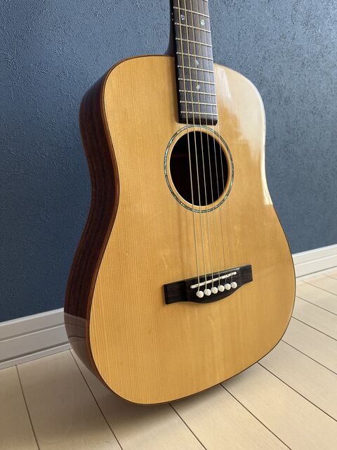 ☆島村楽器オリジナルブランド James のミニギター。JB400 ☆島村楽器オリジナルブランド James のミニギター。JB400