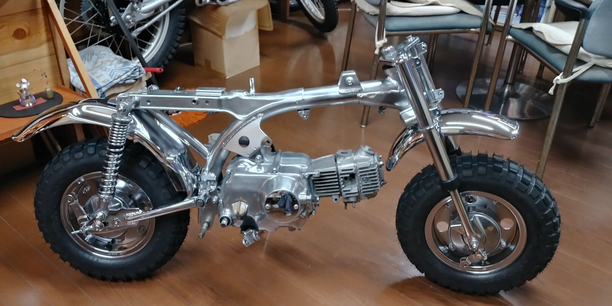 動画付き　ホンダ　ゴリラ　東京リミテッド　メッキ　返品可　検）モンキー　uh9041 4サイクルエンジンを搭載した原付レジャーバイク「ホンダ ゴリラ」に